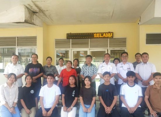 Acara Pamitan SMA Negeri 1 Gomo Murni Inisiatif Orang Tua Siswa