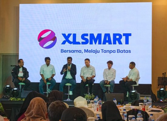 Resmi Berdiri, CEO Rajeev Sethi Perkenalkan Identitas XLSMART: “Bersama, Melaju Tanpa Batas”