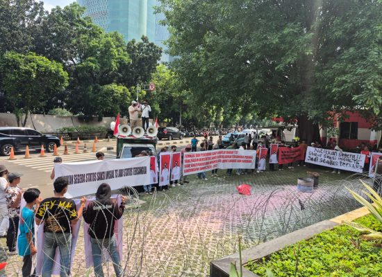Aksi Jilid II, Desak KPK Tetapkan Saksi Inisial TS Jadi Tersangka