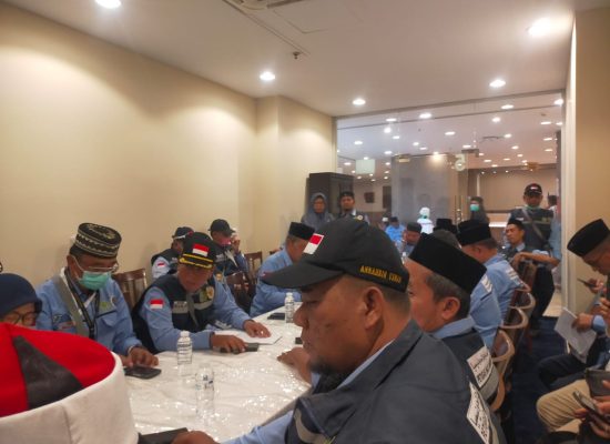 Ketua Kloter 09 KNO Lakukan Koordinasi dengan Kepala Sektor 7 Makkah Jelang Armuzna