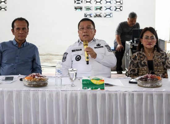 Ramah Tamah dengan Pedagang, Wesly Sampaikan Prioritaskan Pembangunan Gedung IV Pasar Horas