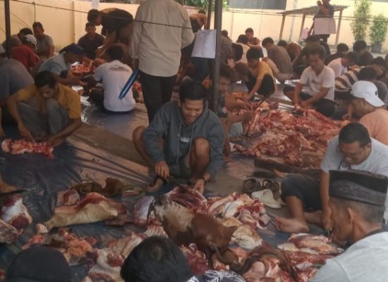 Antusias Warga Bonan Dolok Laksanakan Qurban