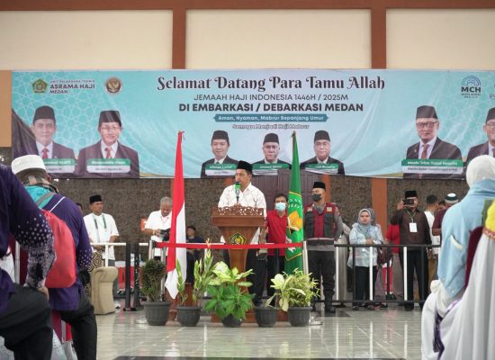 Jamaah Haji Tiba di Tanah Air, Ahmad Qosbi : Alhamdulillah bapak dan ibu kembali ke tanah air dengan selamat