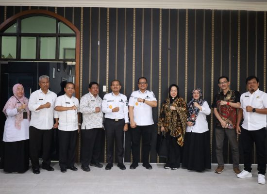 Wali Kota Tanjungbalai Terima Audiensi Komisi B DPRD