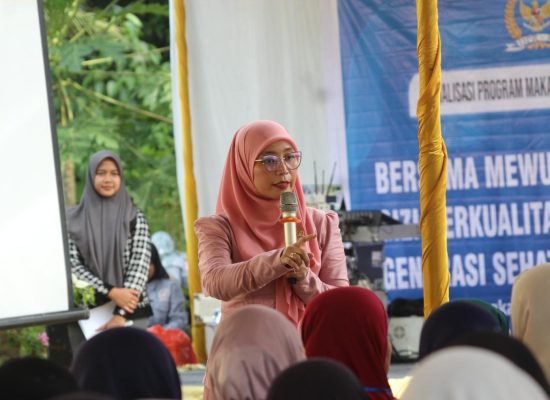 BGN dan DPR RI Sosialisasikan Program MBG Kepada Masyarakat Desa Bela Rakyat Langkat
