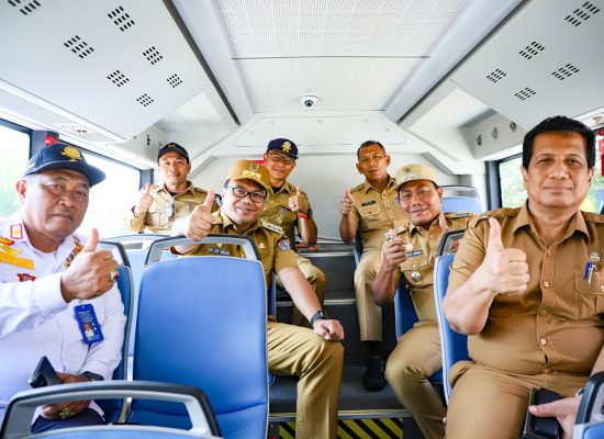 Bupati Resmikan Jalur Bus Listrik di Pancur Batu