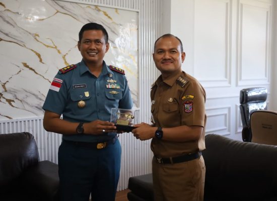 Wali Kota Tanjungbalai Terima Kunjungan Silaturahmi Dan Lanal TBA Letkol Laut (P) Agung Dwi