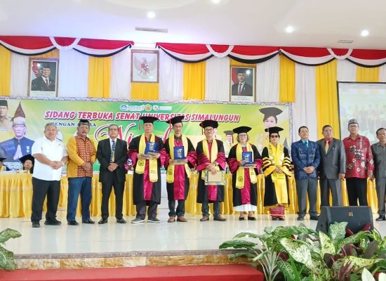 Universitas Simalungun Melakukan Wisuda Kepada sebanyak 643 Orang, Tempuh Guru Besar/Profesor Sebanyak 6 Orang Dalam Waktu 2,5 Tahun