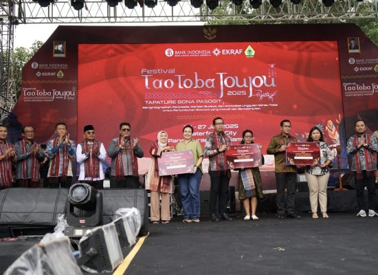 Bank Sumut Perkuat Ekonomi Daerah Lewat Festival Tao Toba Jou Jou 2025