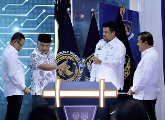 Percepat Layanan Imigraai, Gubernur Sumut dan Menteri Imipas Resmikan Autogate dan Lounge PMI di Bandara Kualanamu