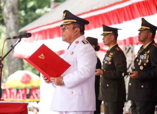 Wesly Inspektur Upacara Peringatan Detik-detik Proklamasi Kemerdekaan RI ke-80 di Lapangan Adam Malik