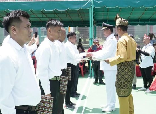 Wabup Nisel Serahkan Remisi Kepada 152 Orang Warga Binaan Rutan Kelas III Teluk Dalam, 2 Orang Langsung Bebas