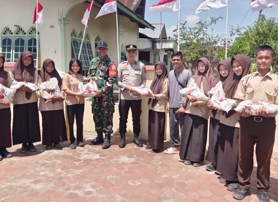 POLRI-TNI Salurkan Bantuan Beras 34 Karung untuk Anggota Paskibra Tanjung Beringin