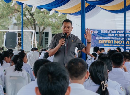 Semangat Nasionalisme Membara, Defri Noval Pasaribu Ajak Siswa SMAN 12 Medan Perkuat Nilai Pancasila