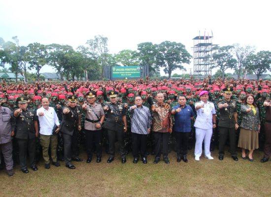 Wesly Hadiri Pelantikan 2.912 Siswa Dikmata Inf TNI AD Gel II TA 2025 di Rindam I/BB