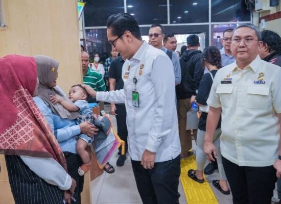 Wali Kota Medan, Rico Waas Sidak Disdukcapil, Soroti Antrian Panjang dan Pelayanan Lambat