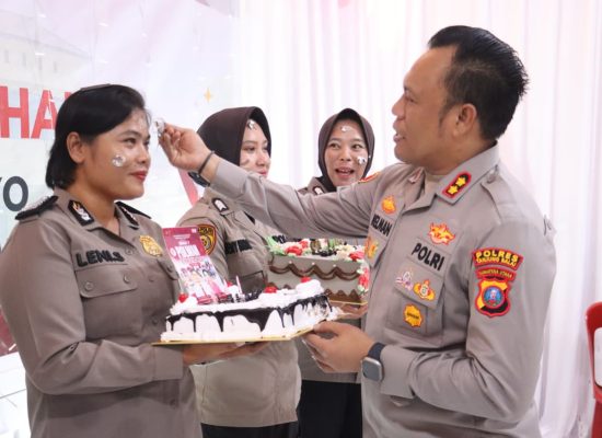 Syukuran HUT Polwan ke-77, Kapolres Tanjungbalai Harapkan Polwan Semakin Berkompetensi dan Humanis