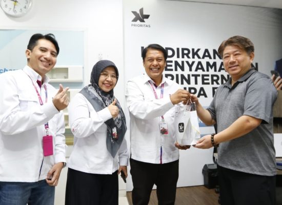 Hari Pelanggan Nasional 2025, XLSMART Apresiasi Pelanggan dengan Ragam Program Khusus Berbasis Poin dan Kejutan Spesial