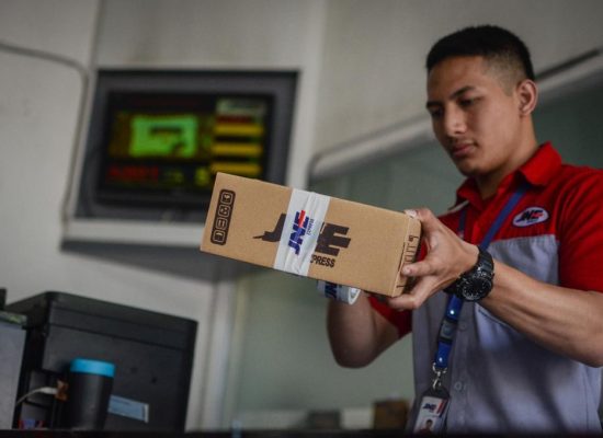 JNE Hadirkan Kembali JLC Race 2025, Tawarkan Hadiah Mobil hingga Umroh untuk Pelanggan Setia
