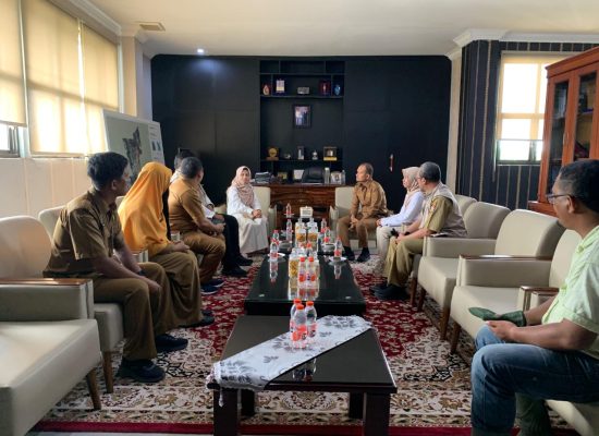 Wali Kota Tanjungbalai Terima Kunjungan Tim Pemantauan Kementerian Lingkungan Hidup Dalam Rangka Penilaian Adipura