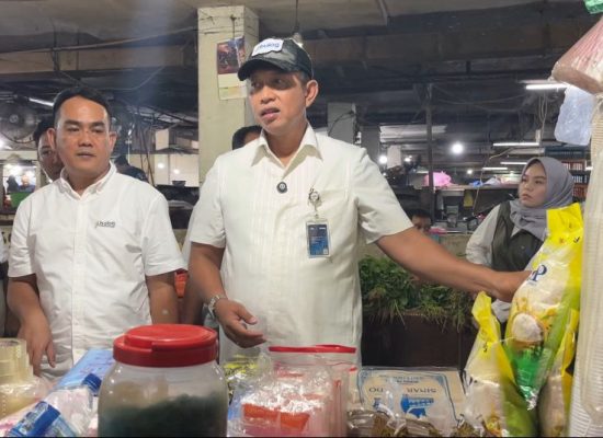 Dirut Bulog Sidak ke Pasar Petisah Medan, Pastikan Beras SPHP Tersalur Lancar