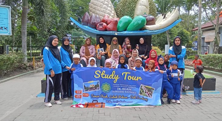 TK Islam Sumarni Rahman Gelar Study Tour ke Taman Buah Lubuk Pakam