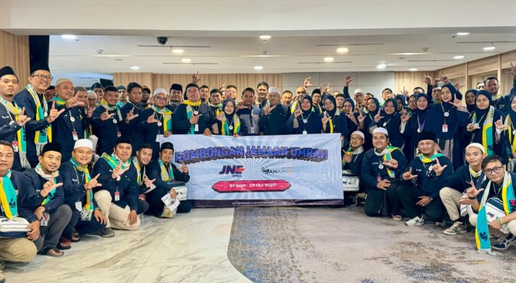 JNE Berangkatkan 1.643 Karyawan dan Keluarga untuk Ibadah Umrah, Terbesar Sepanjang Sejarah Perusahaan