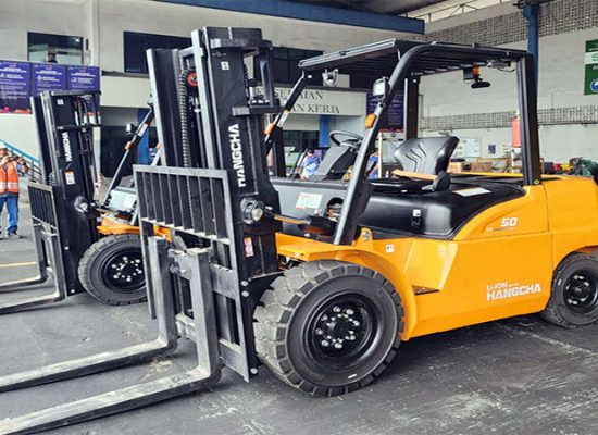 PT Belawan New Container Terminal Operasikan Forklift Listrik, Perkuat Komitmen Dekarbonisasi