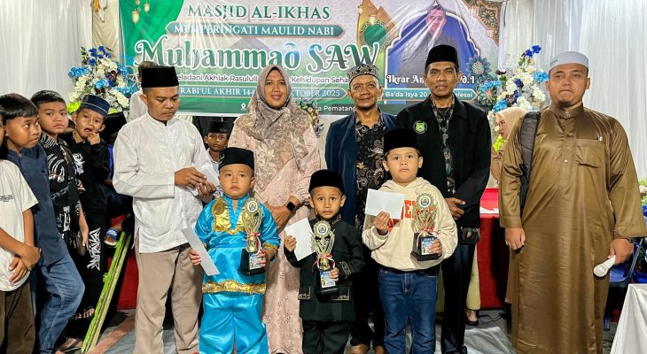 Meski Hujan Deras, Herlina Tetap Hadiri Peringatan Maulid Nabi Muhammad SAW di Masjid Al Ikhlas Siantar Martoba