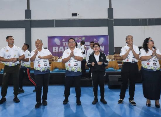 Wesly Ajak Peserta Turnamen Badminton KONI Cup Piala Kapolres Pematangsiantar Junjung Sportivitas dan Fair Play