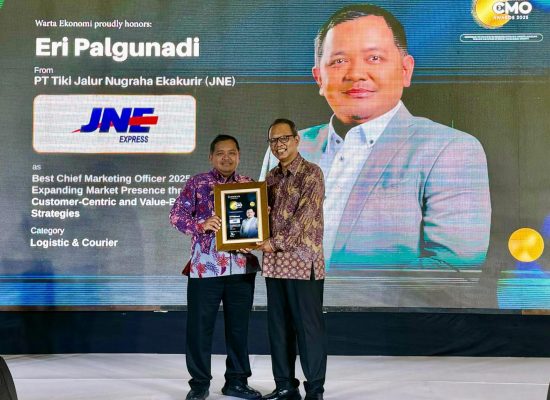 JNE Raih Penghargaan Best Chief Marketing Officer (CMO) Award 2025