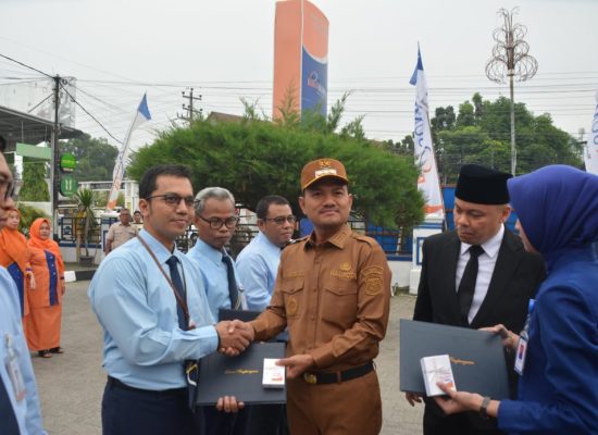 Wali Kota Mahyaruddin Salim Inspektur Upacara Peringatan HUT Bank Sumut Ke-64