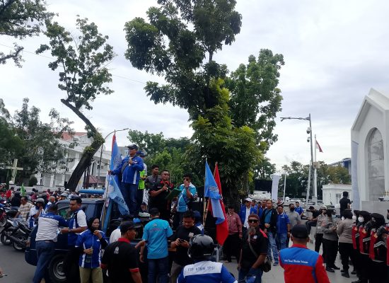 Ratusan Buruh Padati Medan, Delapan Tuntutan Disuarakan ke Pemprov Sumut dan BPJS