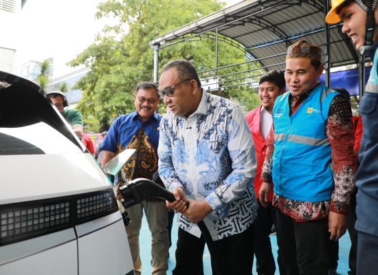 Wamenaker Apresiasi Langkah PLN Sumut Percepat Ekosistem Kendaraan Listrik
