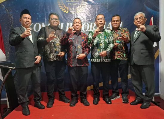 Pematangsiantar Terima Penghargaan Badan Publik Informatif Tahun 2025 Kategori Pemerintahan Kabupaten/Kota