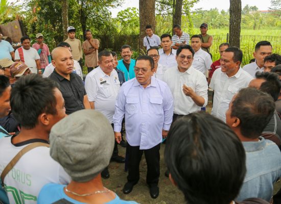 Apel Kendaraan di Dinas Lingkungan Hidup, Wali Kota Wesly Beri Motivasi Petugas Kebersihan, Supir, dan Kernet