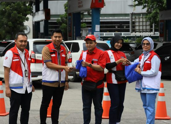 Pertamina Peduli: 400 Operator SPBU di Medan Terima Bantuan Saat Banjir