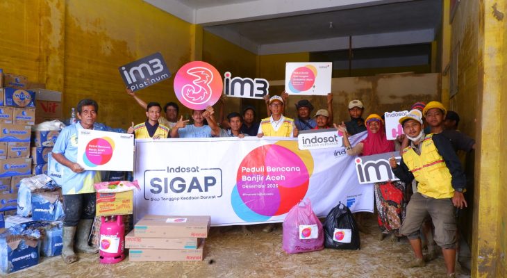 Indosat Salurkan Bantuan Kemanusiaan untuk Warga Terdampak Banjir di Enam Daerah