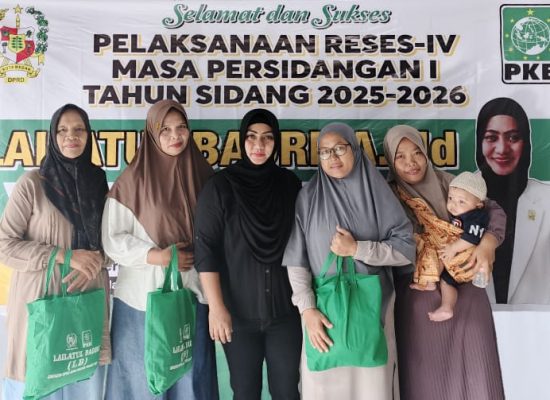 Warga Medan Timur Keluhkan Drainase hingga Kuburan Nyaris Roboh Saat Reses Lailatul Badri