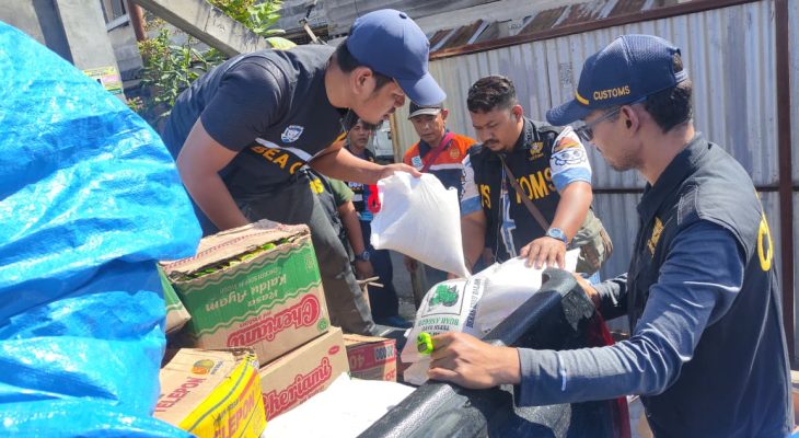 Terputus 25 Hari, Pegawai Bea Cukai Lhokseumawe Salurkan Bantuan ke Bener Meriah dan Takengon