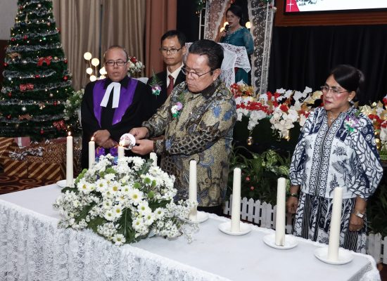 Wali Kota Wesly Ajak Keluarga Besar Perumda Tirta Uli jadikan Pesan Natal Landasan Bekerja