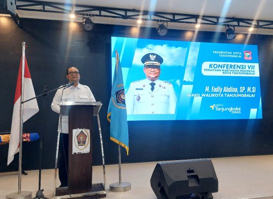 Wakil Walikota Tanjungbalai Buka Konfrensi VII PWI, Ajak Wartawan Melestarikan cagar Budaya