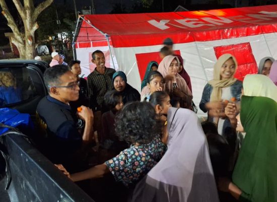 Sebulan Pascabanjir Bandang, Relawan Bea Cukai Antar Bantuan ke Pantee Lhong dan Blang Panjoe