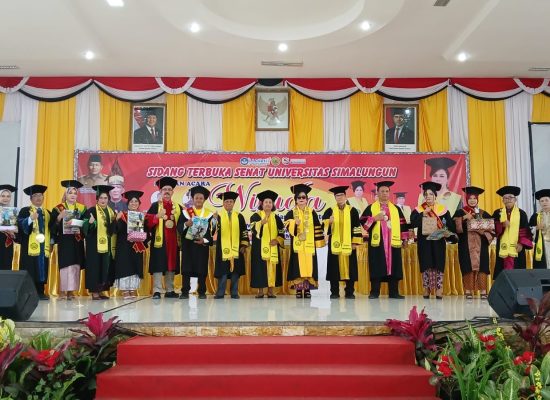 Universitas Simalungun Wisuda 213 Mahasiswa Gelombang II, Enam Raih Prestasi Akademik