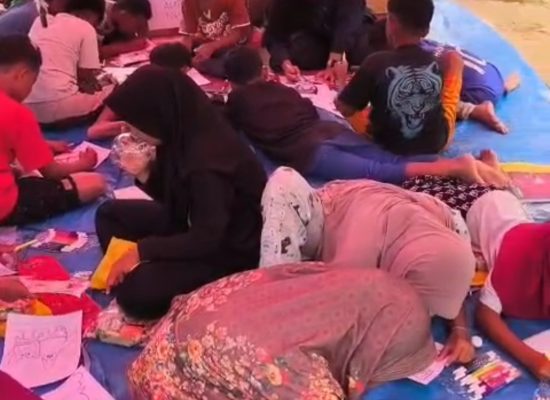 Puluhan Guru Muda Dirikan Sekolah Rakyat untuk Pulihkan Trauma Anak Korban Banjir di Aceh Tamiang