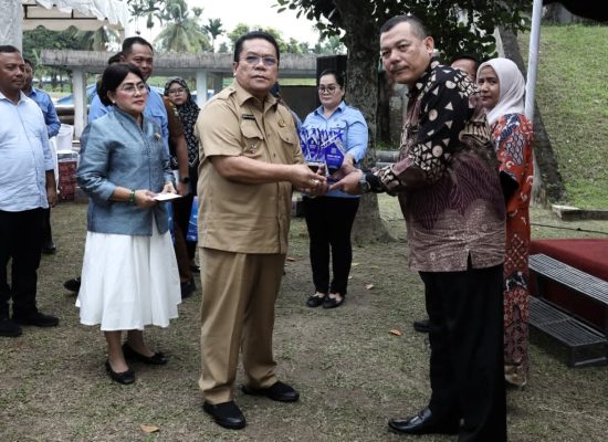 Wali Kota Wesly Berharap di Tahun 2026 Perumda Air Minum Tirta Uli Tingkatkan Kinerja, Profesionalisme, serta Inovasi Pelayanan
