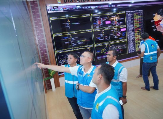 Dari DCC, GM PLN UID Sumatera Utara Pastikan Terang Menyambut Tahun Baru 2026 di Seluruh Sumatera Utara