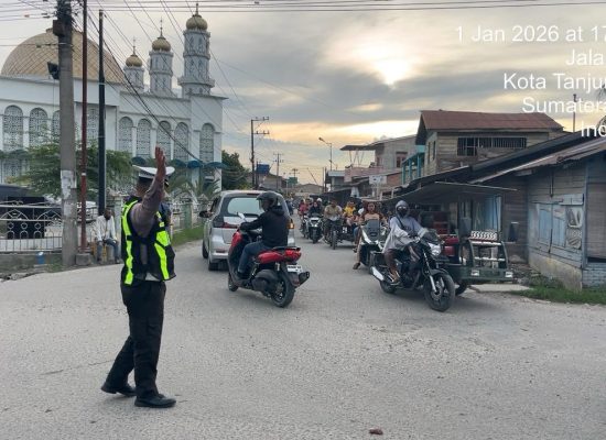 Jaga Kenyamanan Sore Hari, Sat Lantas Polres Tanjung Balai Patroli di Titik Rawan