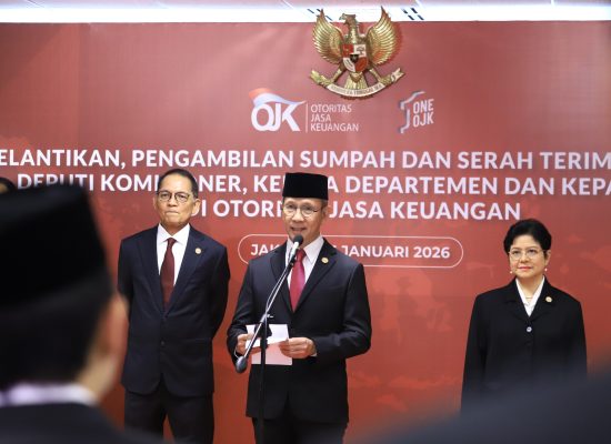 Lantik Pejabat Baru, OJK Tegaskan Komitmen Transformasi dan Penguatan Stabilitas Keuangan