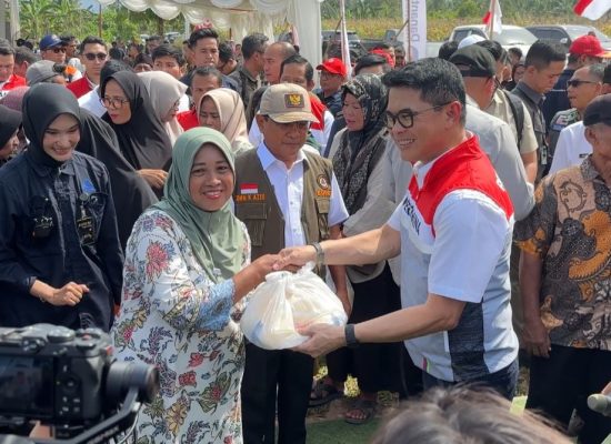 Pertamina Patra Niaga Regional Sumbagut Perkuat Pemulihan Huntara Ketapiang Bersama Direksi Pertamina dan DPR RI Komisi VI